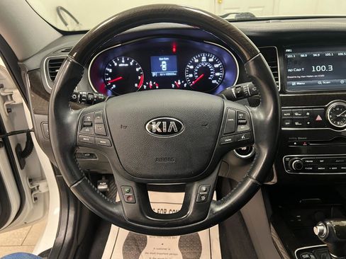 Used 2016 Kia Cadenza Premium image 37