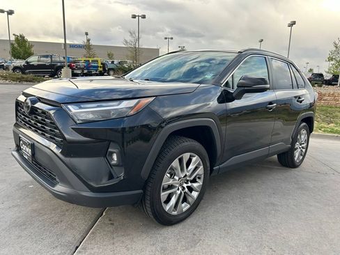 Used 2023 Toyota RAV4 XLE Premium AWD/4WD image 4