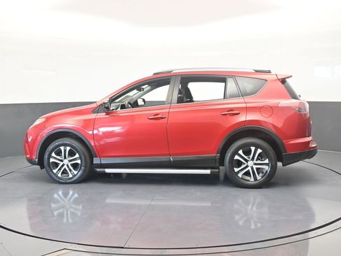 Used 2017 Toyota RAV4 LE image 3