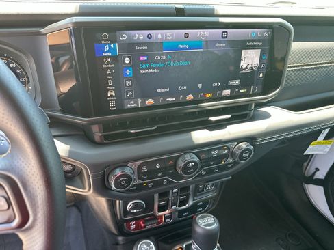 Used 2025 Jeep Wrangler Unlimited Rubicon 392 AWD/4WD image 16