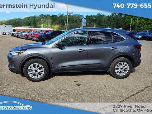 Used 2023 Ford Escape Active AWD/4WD image 4