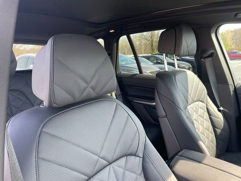 Used 2024 BMW X5 xDrive40i w/ Premium Package image 7