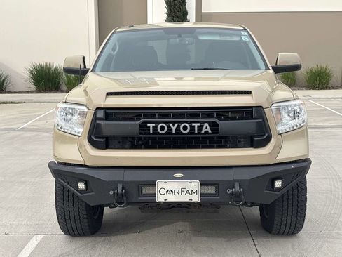 Used 2017 Toyota Tundra SR5 image 8