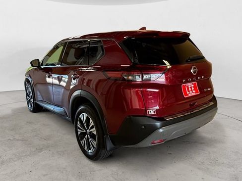 Used 2021 Nissan Rogue SV AWD/4WD image 3