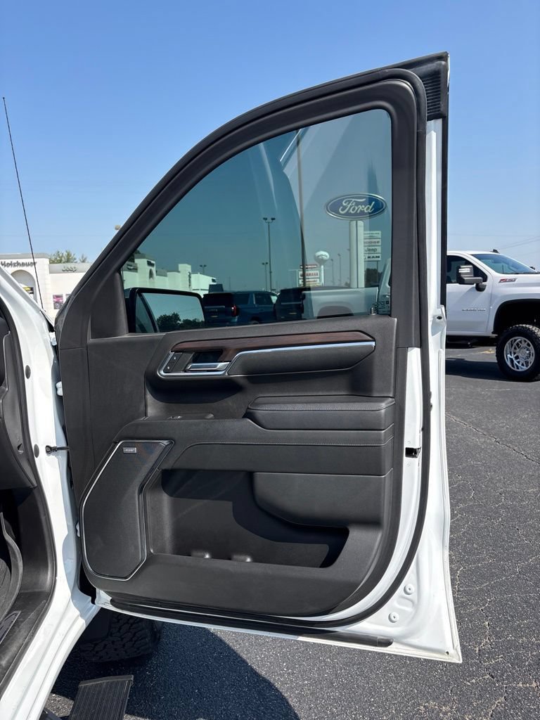 Used 2023 GMC Sierra 1500 SLT w/ SLT Convenience Package AWD/4WD image 28