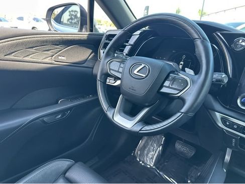 Certified 2026 Lexus RX 450h AWD w/ Convenience Package image 13