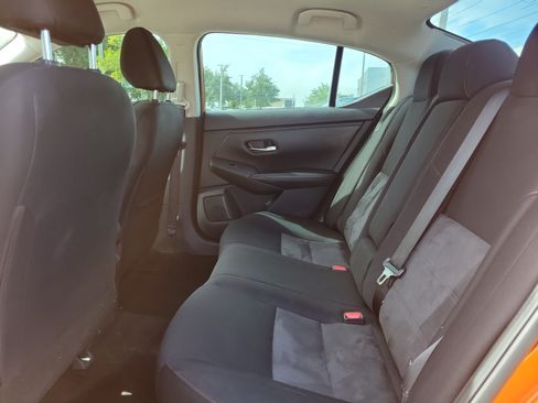 Certified 2024 Nissan Sentra SR w/ Lighting Package FWD image 18