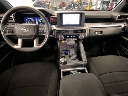 Used 2025 Toyota 4Runner 4WD image 14