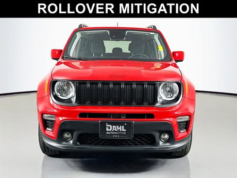 Used 2022 Jeep Renegade Latitude w/ Convenience Group image 2