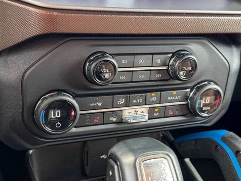 Used 2023 Ford Bronco Outer Banks image 28