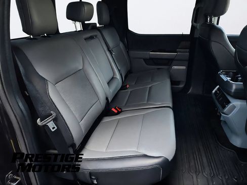 Used 2022 Ford F150 Lariat w/ Equipment Group 502A High AWD/4WD image 30