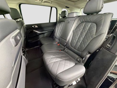 Certified 2026 BMW X7 xDrive40i w/ Climate Comfort Package AWD/4WD image 24
