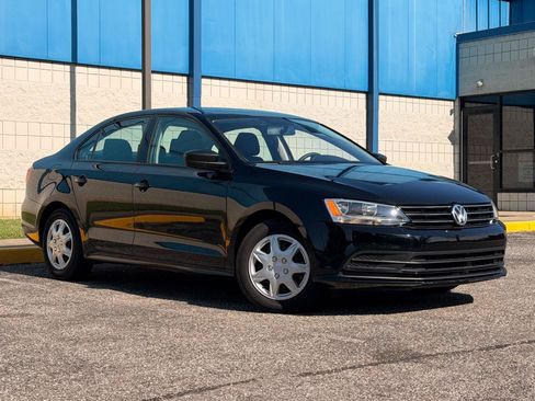 Used 2016 Volkswagen Jetta S FWD image 3