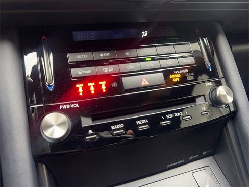 Used 2025 Lexus IS 350 F Sport w/ Accessory Package 2 image 67