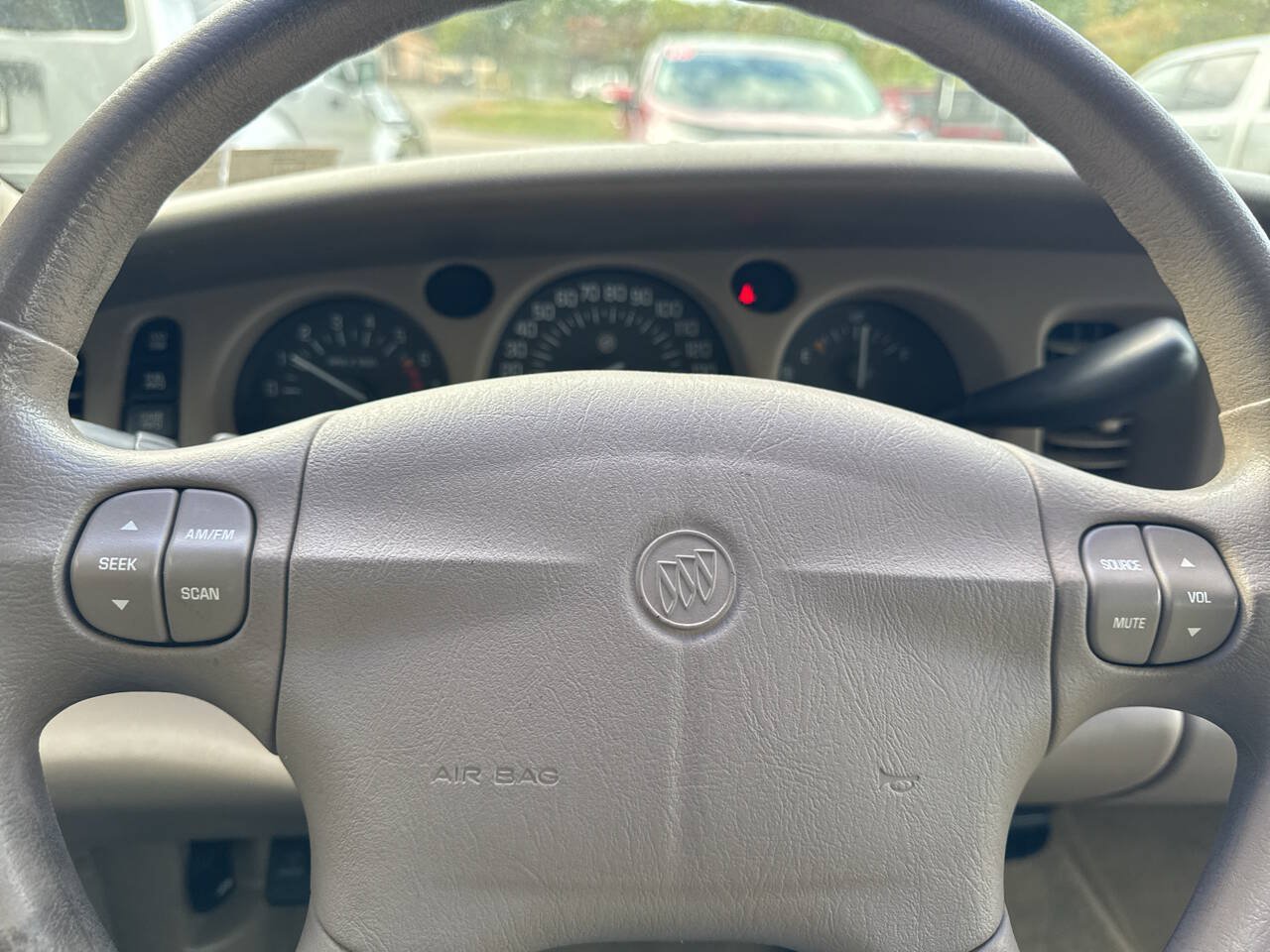 Used 2001 Buick Le Sabre Custom w/ Luxury Pkg FWD image 28