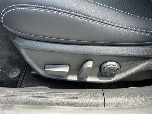 Used 2026 Genesis G70 2.5T RWD image 22