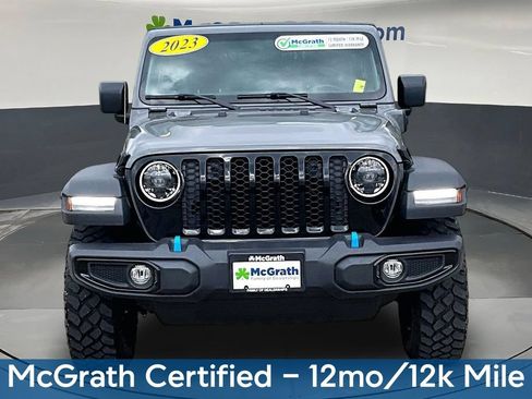 Used 2023 Jeep Wrangler Unlimited w/ Cold Weather Group AWD/4WD image 2
