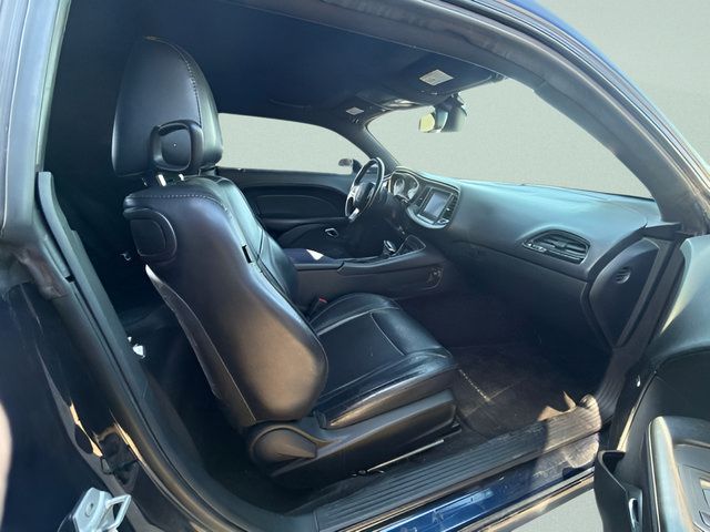 Used 2015 Dodge Challenger SXT Plus w/ Driver Convenience Group RWD image 12