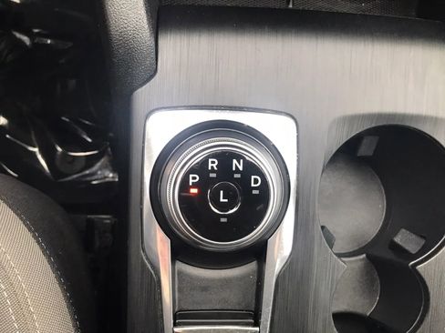 Used 2021 Ford Escape SE w/ Cold Weather Package AWD/4WD image 32