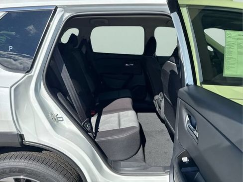 Certified 2025 Nissan Rogue SV AWD/4WD image 27