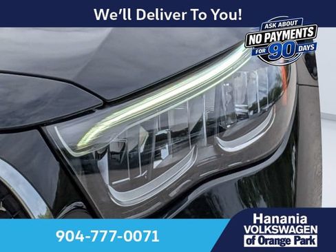 Used 2025 Mercedes-Benz E 350 Sedan image 9