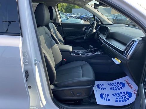 New 2025 Kia Sorento SX image 38