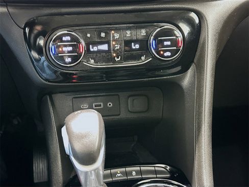 Used 2020 Buick Encore GX Select w/ Sport Touring Package image 15