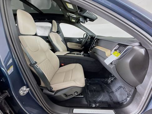 New 2026 Volvo XC60 B5 Plus w/ Protection Package Premier AWD/4WD image 28