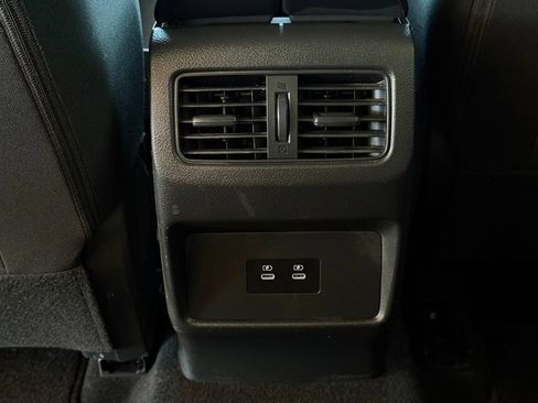 Used 2024 Nissan Rogue SV FWD image 14