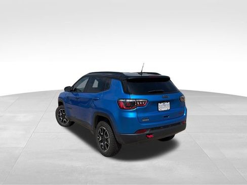 Used 2026 Jeep Compass Trailhawk AWD/4WD image 4