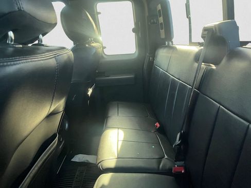 Used 2012 Ford F250 Lariat w/ Chrome Pkg RWD image 9