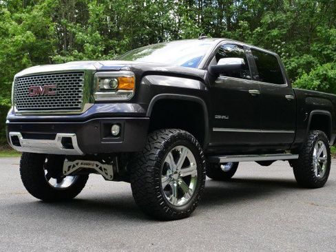 Used 2015 GMC Sierra 1500 Denali w/ Driver Alert Package image 6