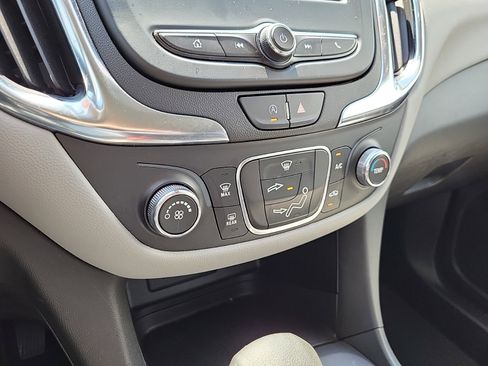 Certified 2022 Chevrolet Equinox LT image 22