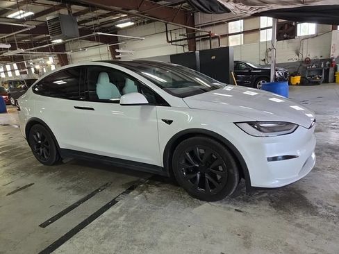 Used 2023 Tesla Model X AWD/4WD image 1