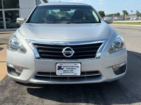 Used 2013 Nissan Altima 2.5 S FWD image 2