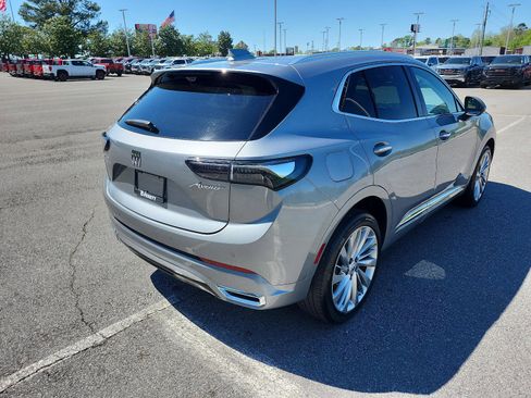 Certified 2025 Buick Envision Avenir AWD/4WD image 3
