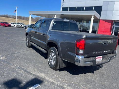 Used 2019 Toyota Tacoma SR5 image 5