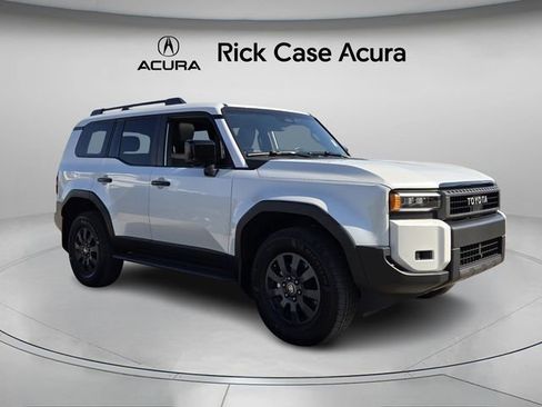 Used 2024 Toyota Land Cruiser image 8