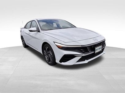 Used 2025 Hyundai Elantra Limited