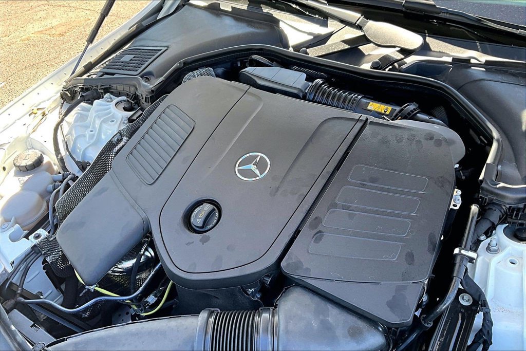 Used 2025 Mercedes-Benz CLE 300 4MATIC Cabriolet image 32