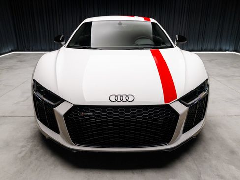 Used 2018 Audi R8 V10 w/ 20" Wheel Package RWD image 10