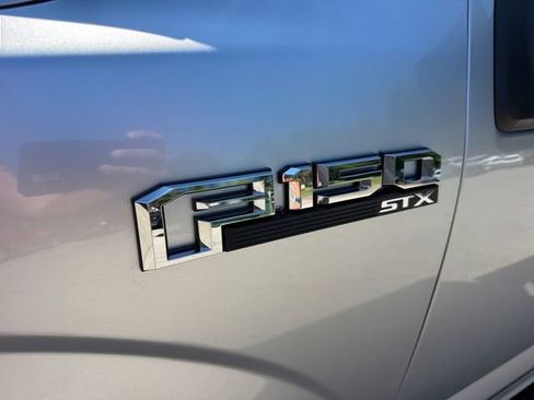 Used 2018 Ford F150 XL w/ Equipment Group 101A Mid AWD/4WD image 9