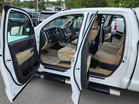 Used 2011 Toyota Tundra 4x4 Double Cab image 20
