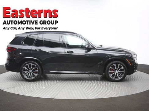 Used 2025 BMW X5 xDrive40i w/ M Sport Package AWD/4WD image 47
