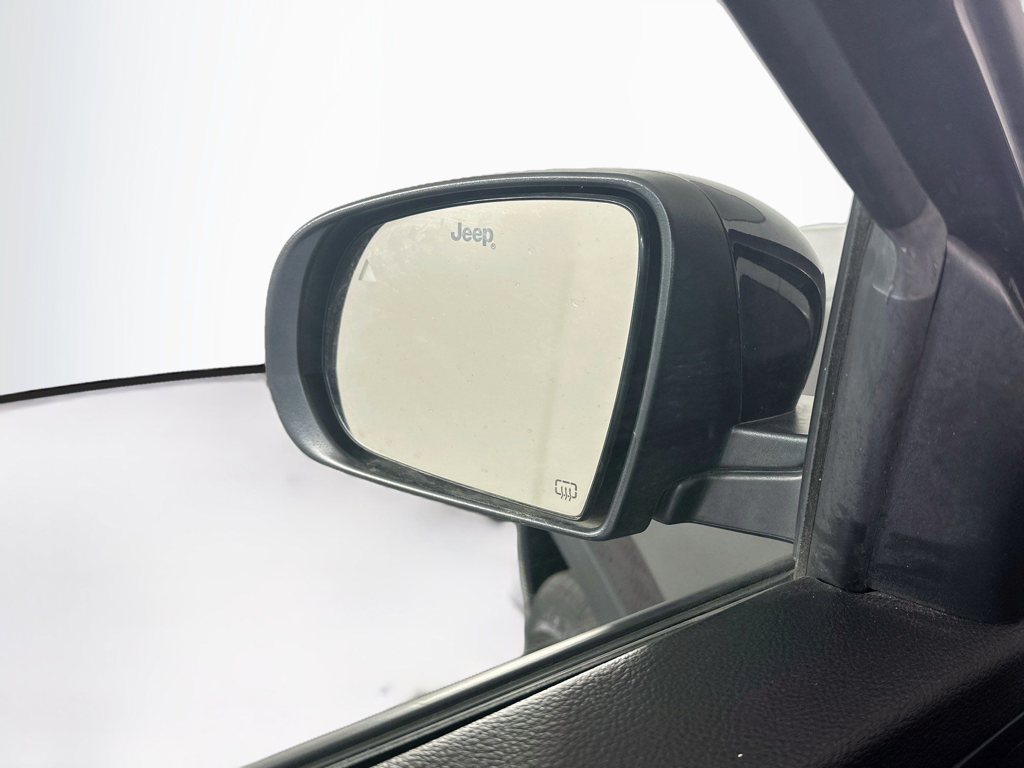 Used 2022 Jeep Compass Latitude FWD image 16