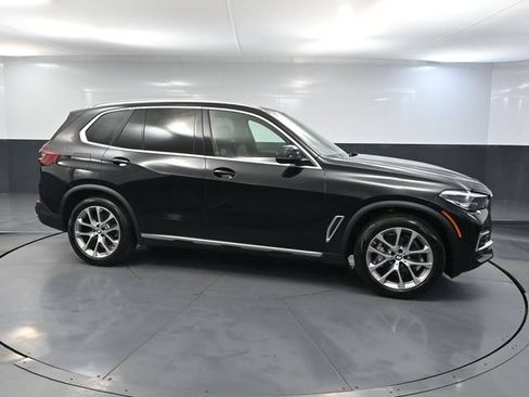 Used 2022 BMW X5 xDrive40i AWD/4WD image 4