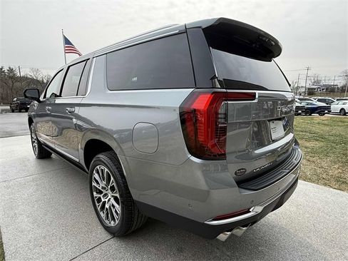 New 2026 GMC Yukon XL Denali w/ Denali Reserve Package image 20