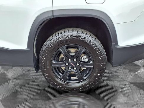 Used 2023 GMC Acadia AT4 w/ Technology Package image 21