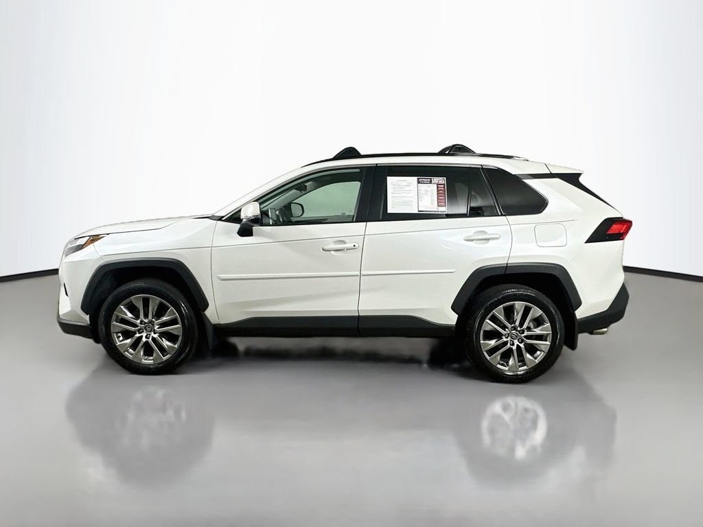 Used 2024 Toyota RAV4 XLE Premium FWD image 5