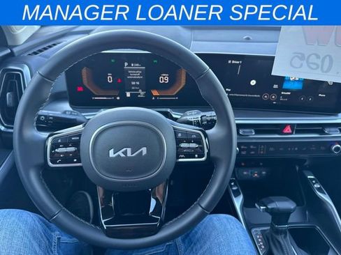 New 2025 Kia Sorento S image 20